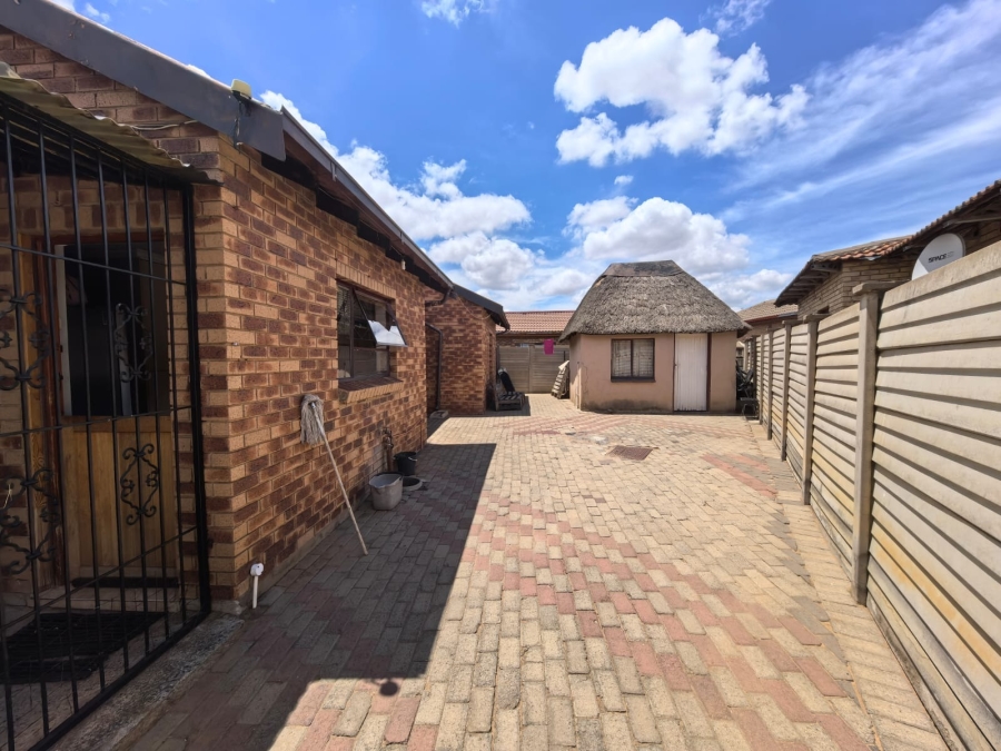 3 Bedroom Property for Sale in Grasslands Free State